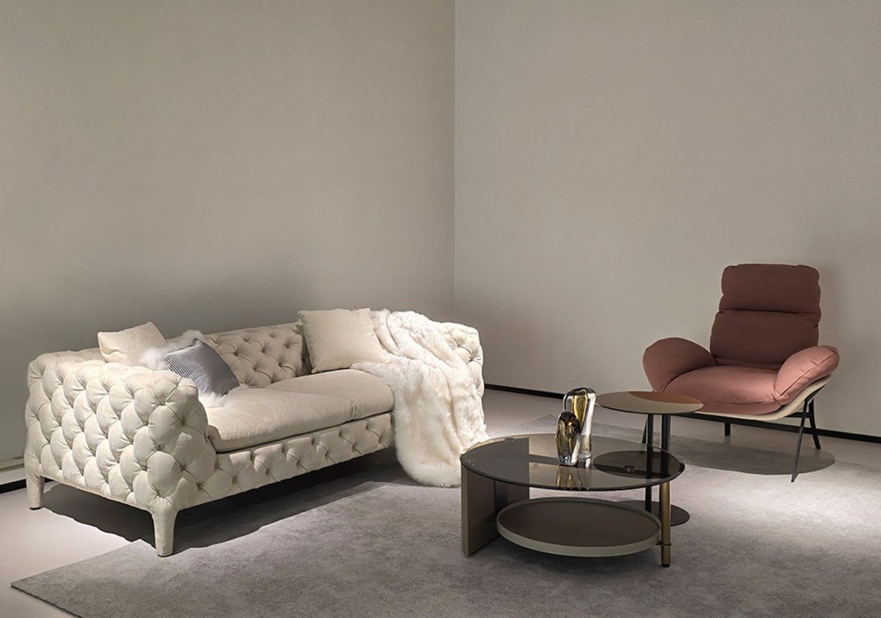 주드 패브릭 퀼팅 3인용 소파