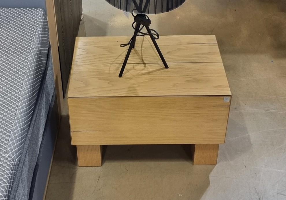 []  Ź